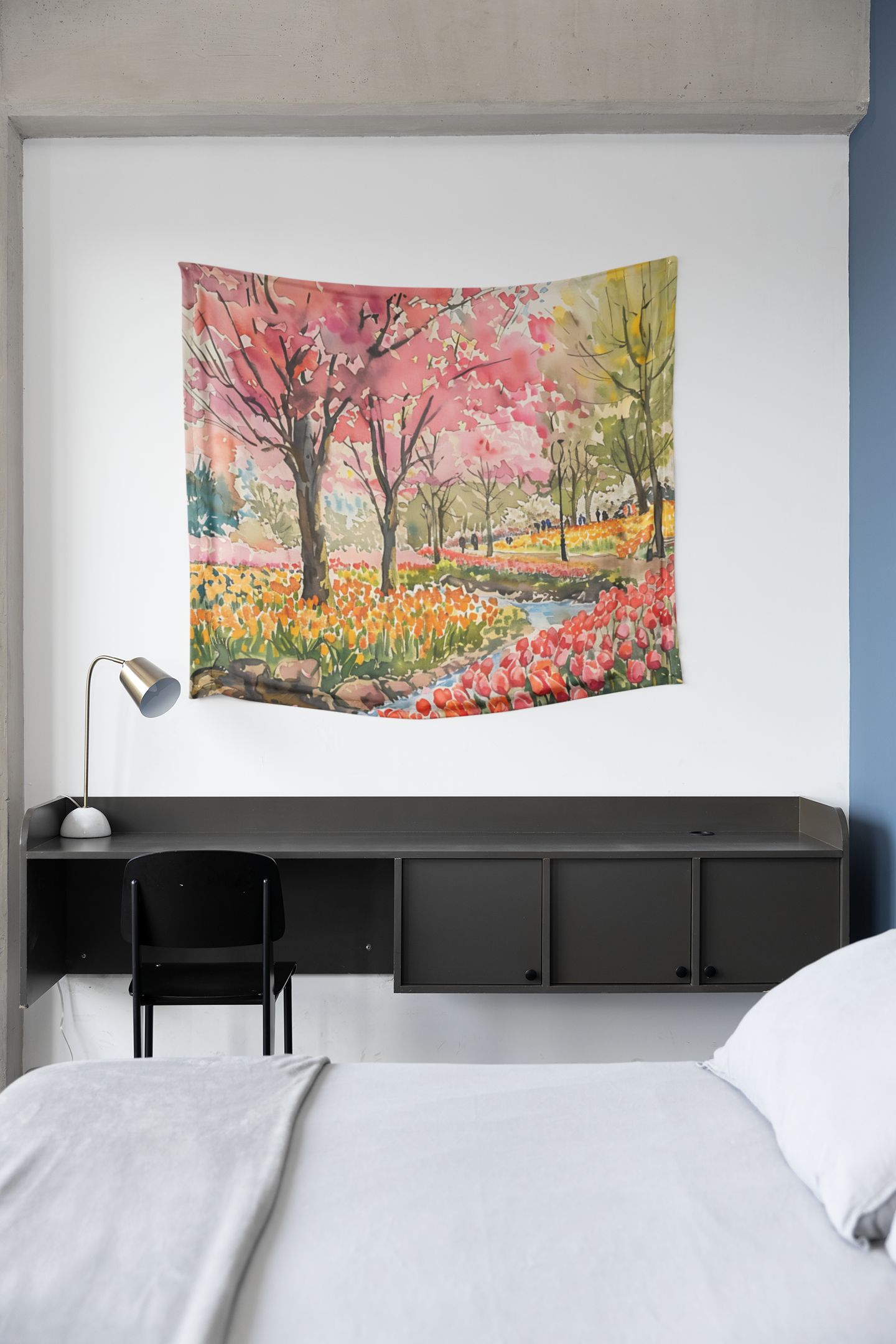 Floral Tulip Tapestry – Brighten Your Space Beautifully